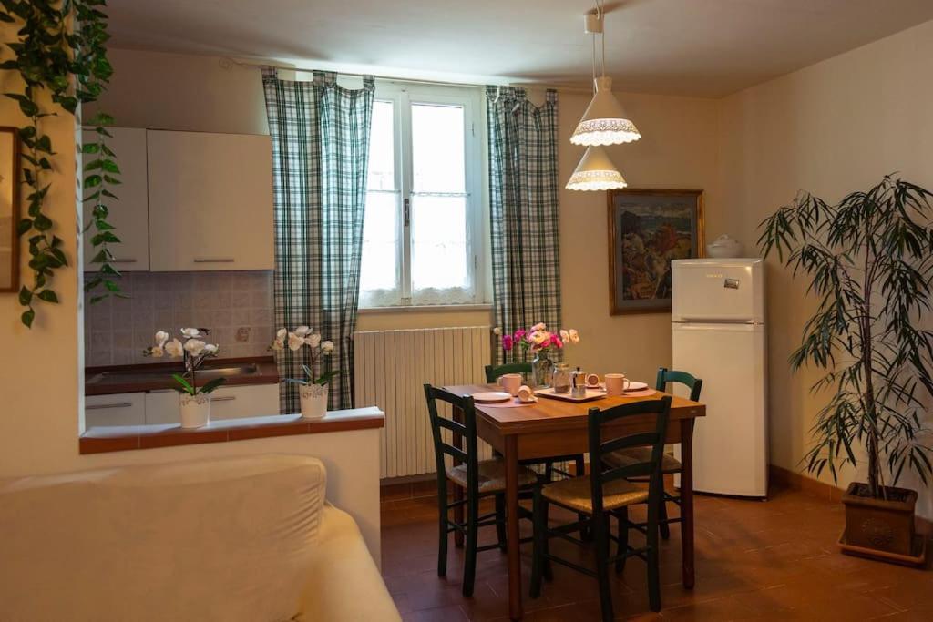 Casa La Lilla Lejlighed Cascina Eksteriør billede