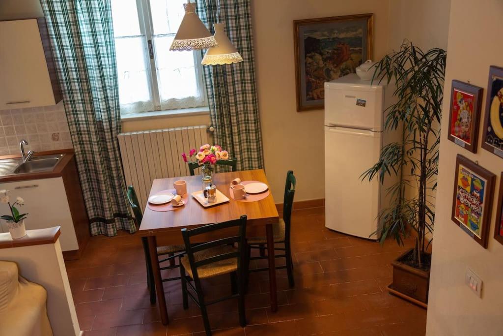 Casa La Lilla Lejlighed Cascina Eksteriør billede